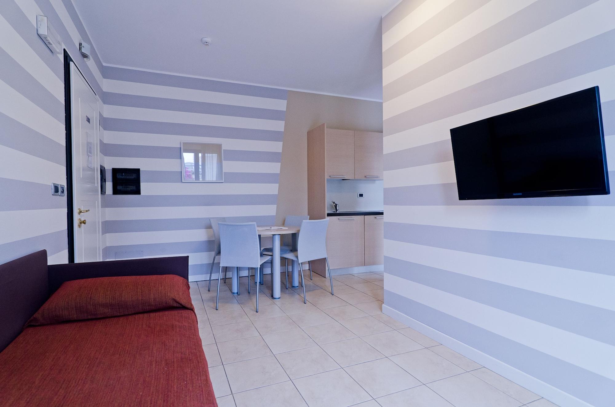 Castellaro Golf Resort Bagian luar foto