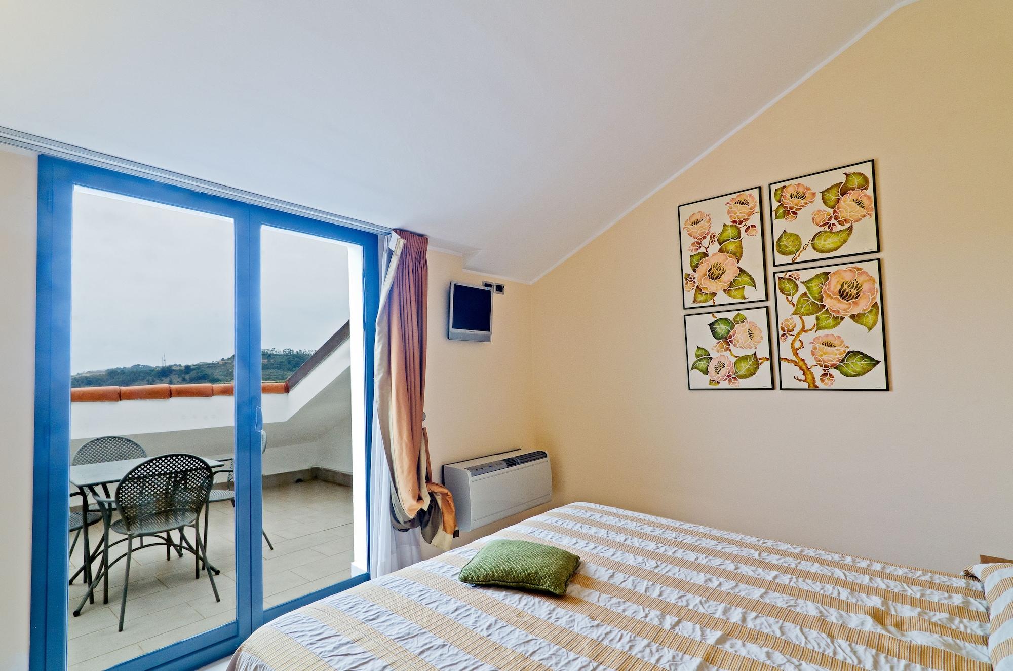 Castellaro Golf Resort Bagian luar foto