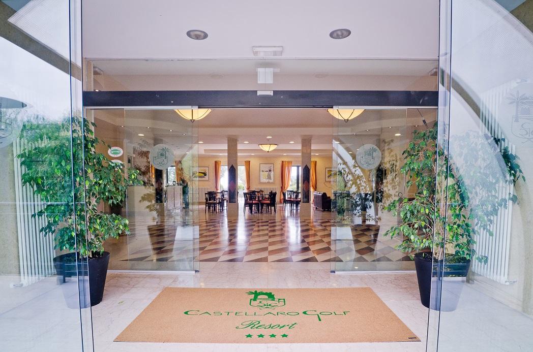 Castellaro Golf Resort Bagian luar foto
