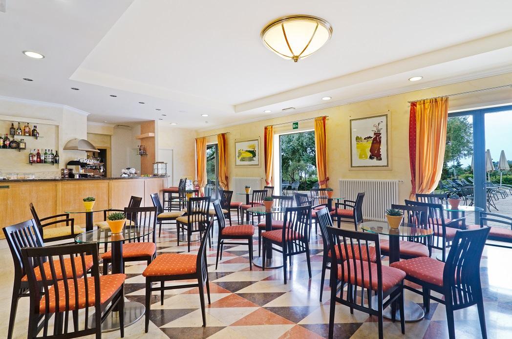 Castellaro Golf Resort Bagian luar foto