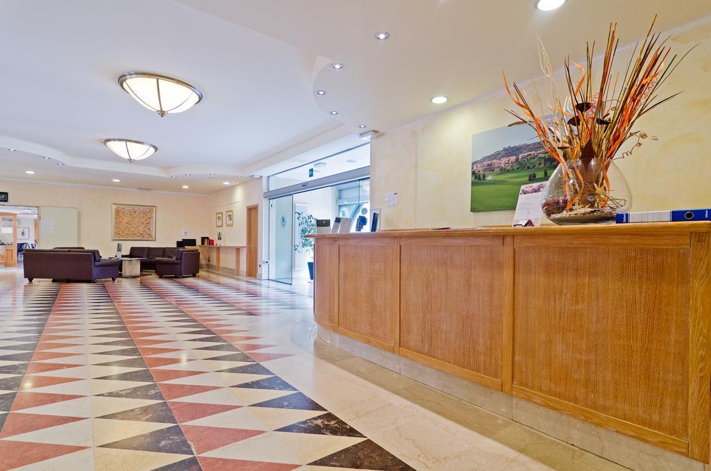 Castellaro Golf Resort Bagian luar foto
