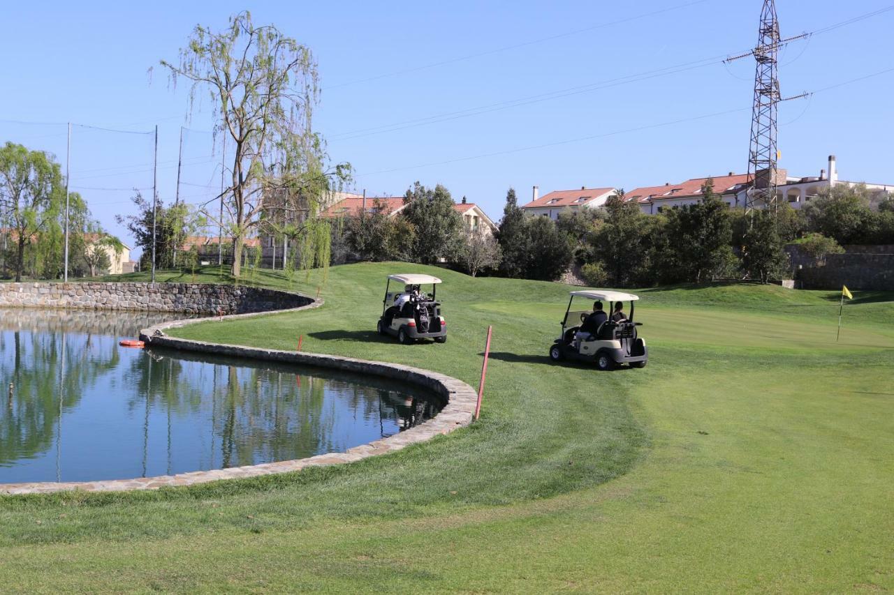 Castellaro Golf Resort Bagian luar foto